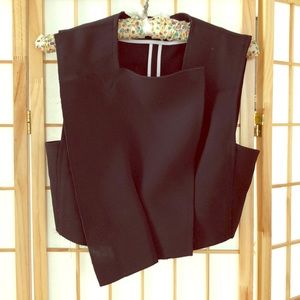 Short Black Behno square neck top size 4